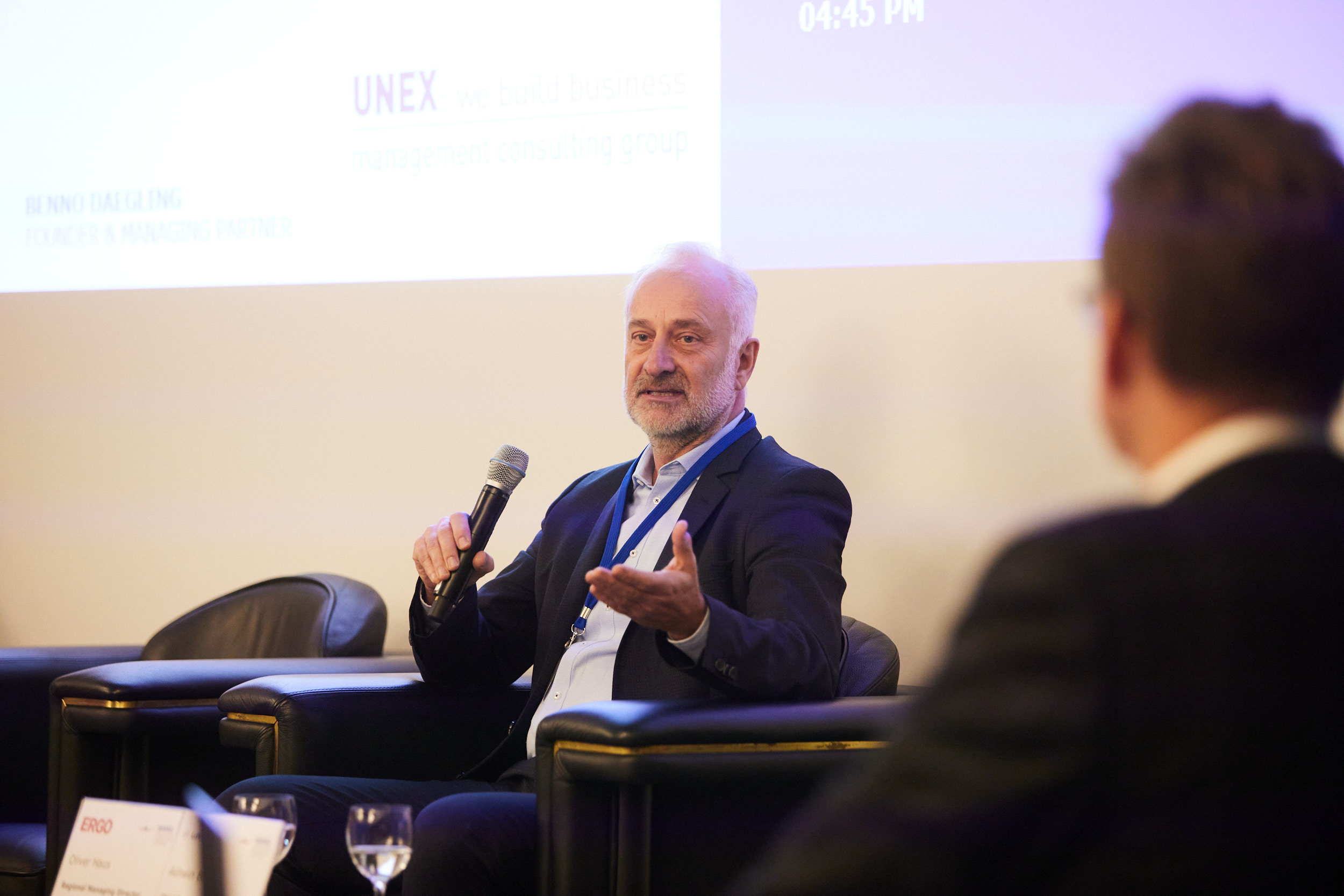 aviation.WORKS founder speaking at aviation industry conference